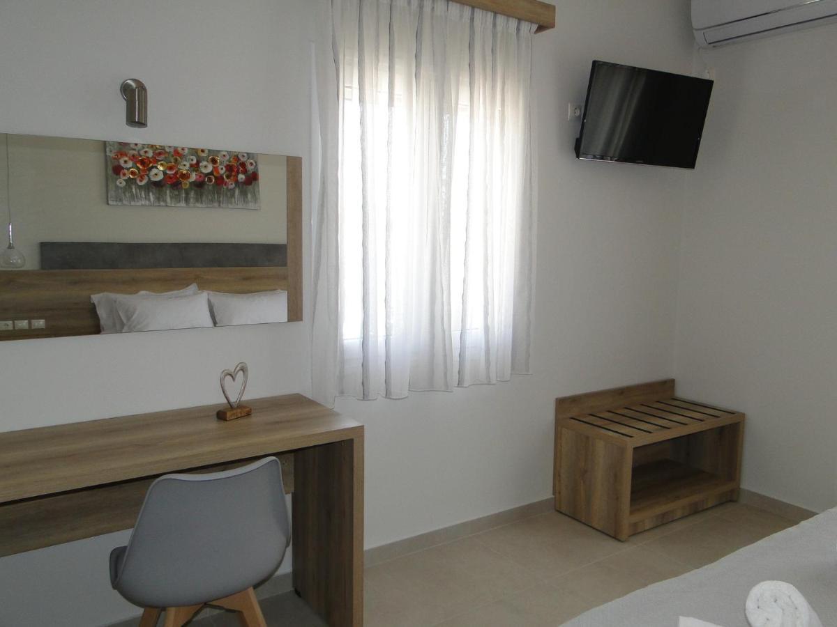 Chrysanthe's No1 Apartment *